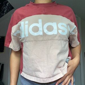 Vintage sz:xs Oversized Adidas cropped Top